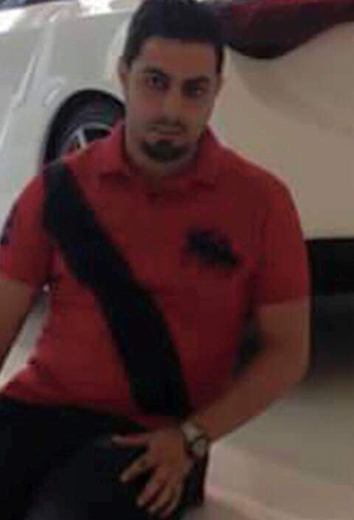 بالفيديو والصور: هكذا احتفل الناجي الوحيد من سقوط الطائرة المصرية!